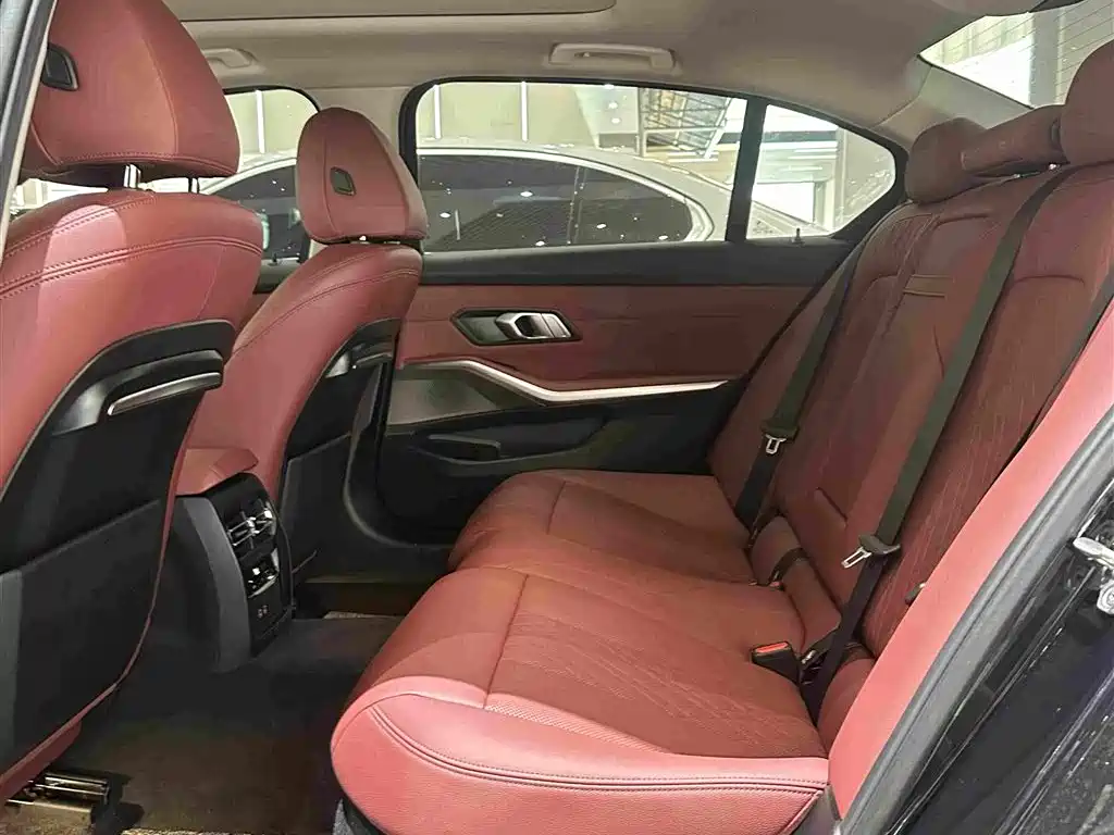 BMW 3 Series — миниатюра 8