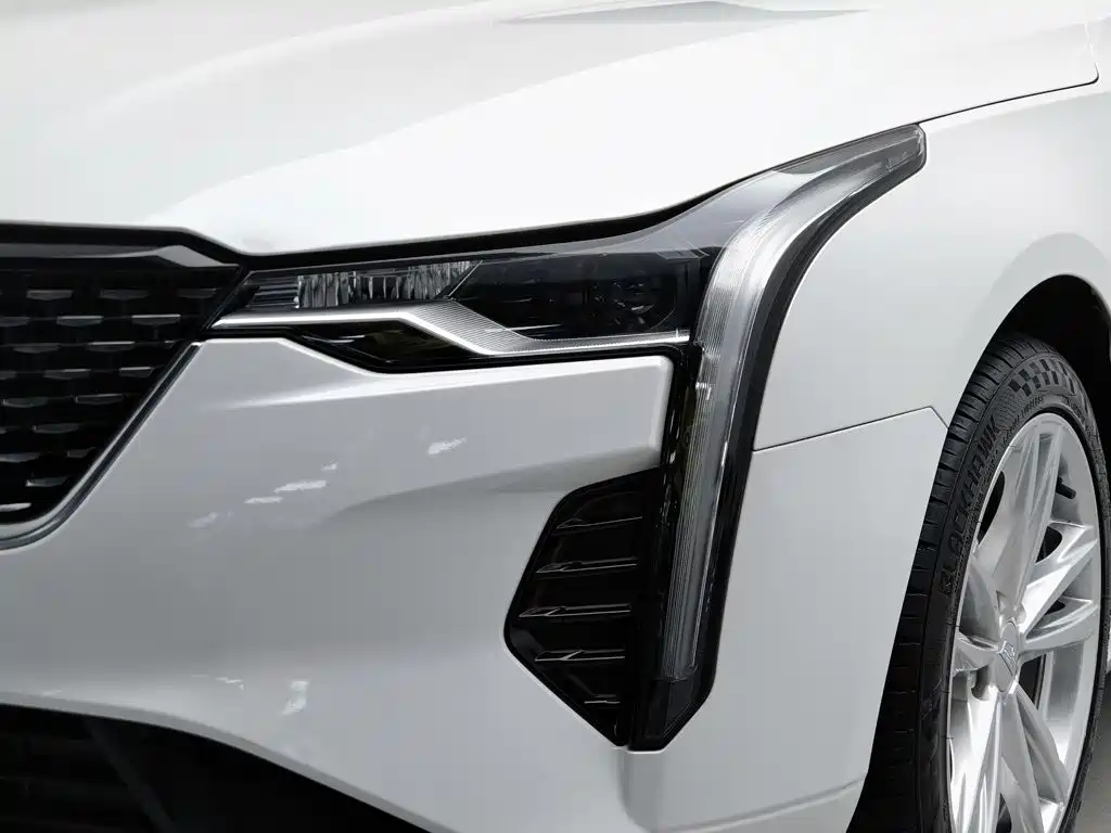 Cadillac CT4 — миниатюра 7