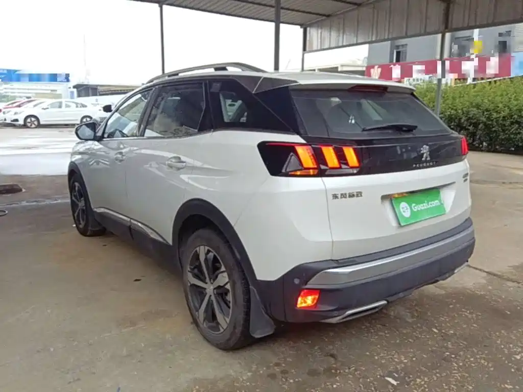 Peugeot 4008 — миниатюра 5