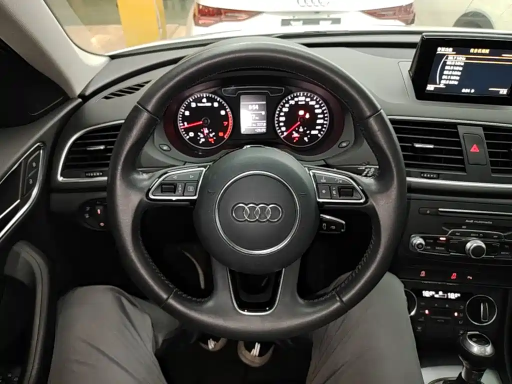 Audi Q3 — миниатюра 11