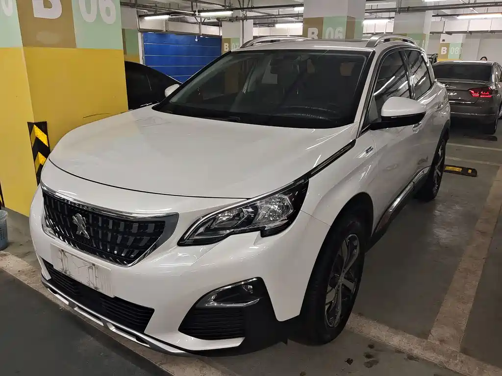 PEUGEOT 4008