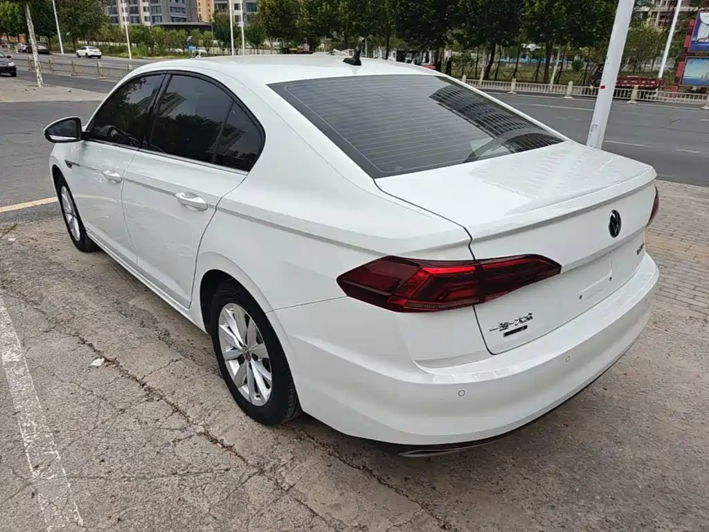 Volkswagen Bora — миниатюра 5