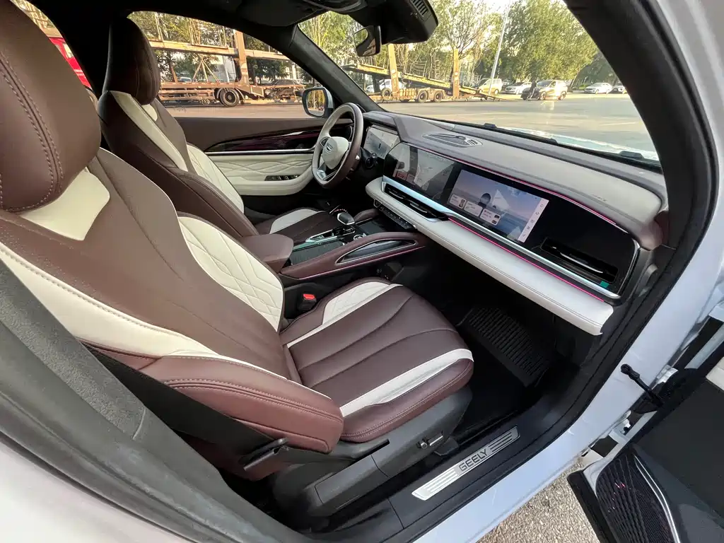 Geely Xingyue L — миниатюра 14