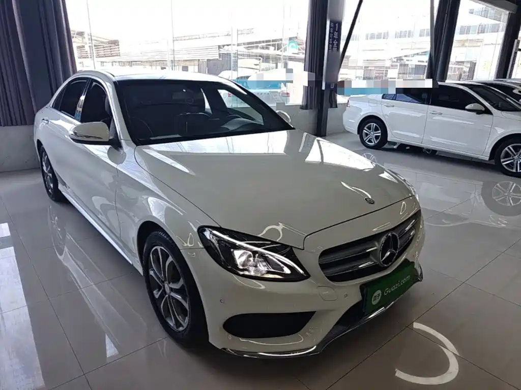 Mercedes-Benz C-Class — миниатюра 4