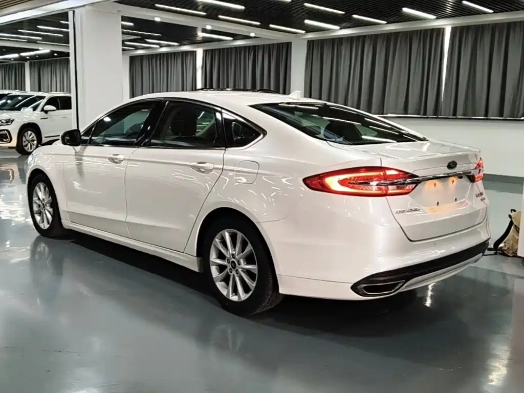 Ford Mondeo — миниатюра 23