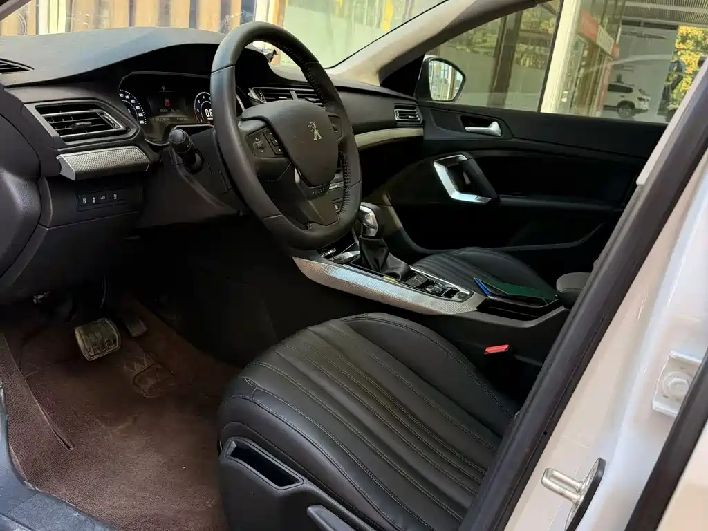 Peugeot 408 — миниатюра 4