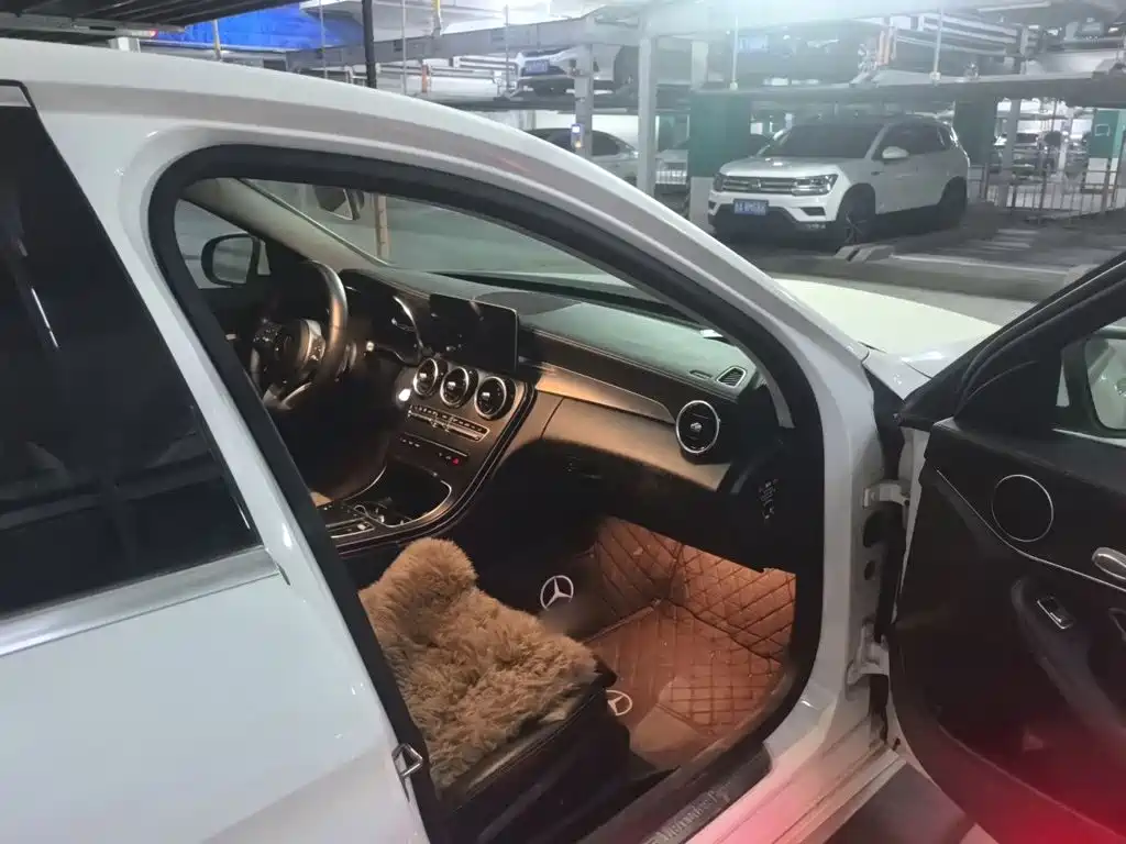Mercedes-Benz C-Class — миниатюра 19