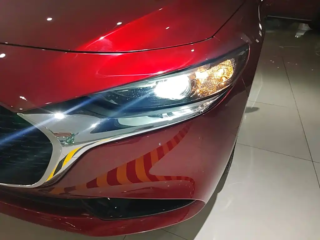 Mazda 3 Axela — миниатюра 24