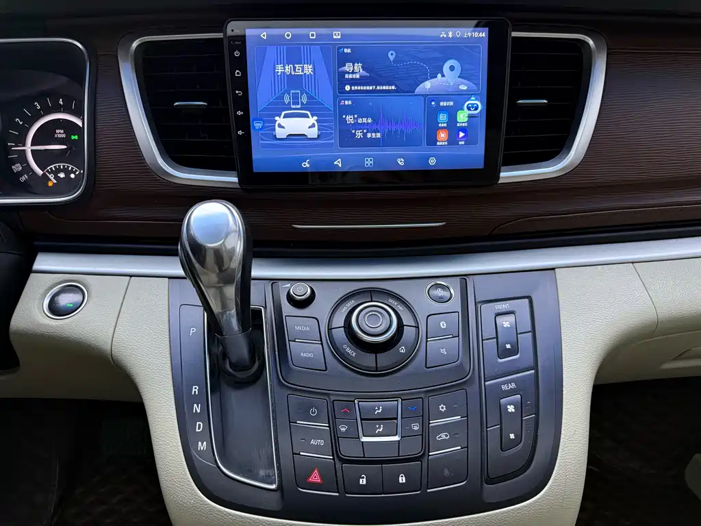 Buick GL8 — миниатюра 16
