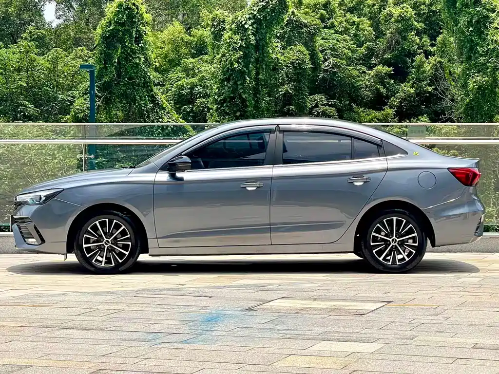 Roewe i5 2021 1.5L CVT