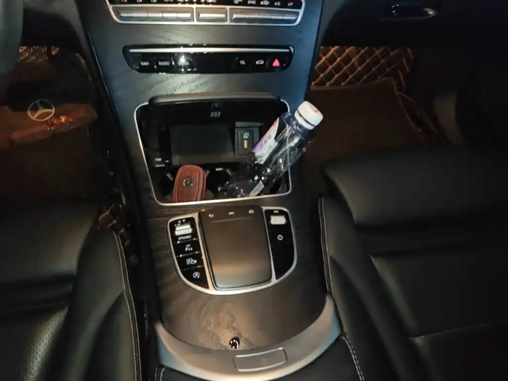 Mercedes-Benz C-Class — миниатюра 14