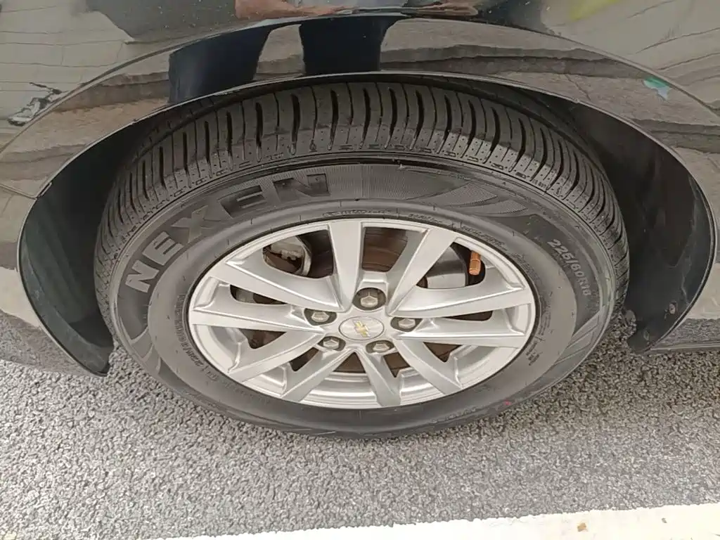 Chevrolet Malibu — миниатюра 23
