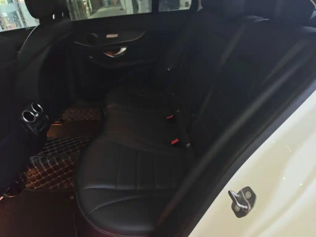 Mercedes-Benz C-Class — миниатюра 17