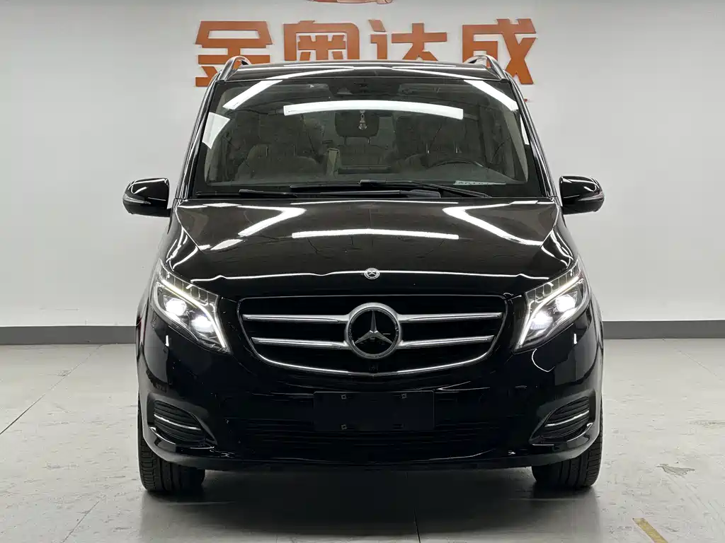 MERCEDES-BENZ V CLASS