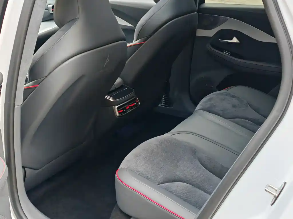 ARCFOX EXTREME FOX POLAR FOX ALPHA S