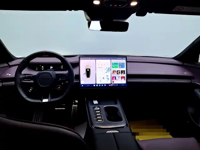 XIAOMI CAR XIAOMI SU7