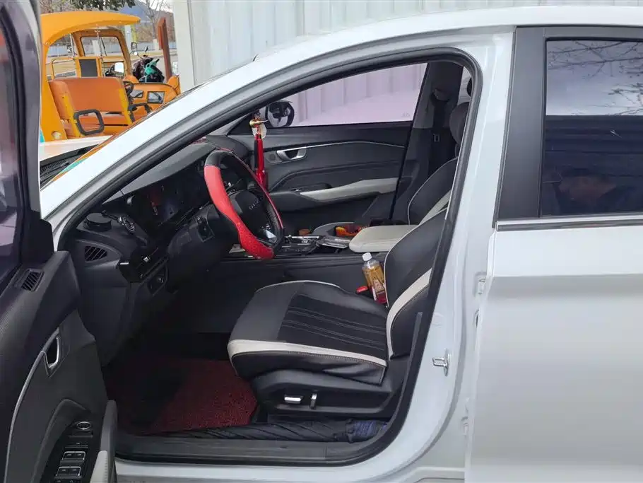 BAOJUN RC 6