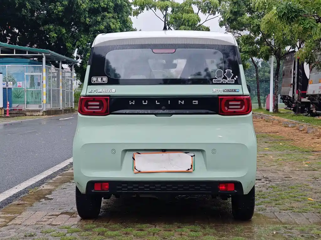 Wuling MINIEV — миниатюра 7