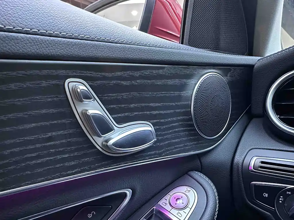 Mercedes-Benz C-Class — миниатюра 20