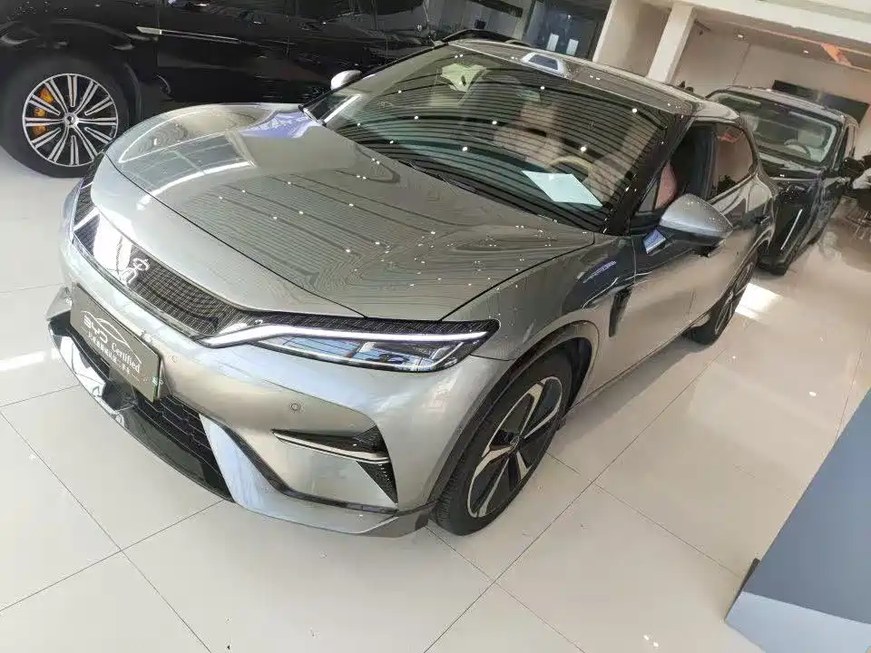 Byd L EV 2025