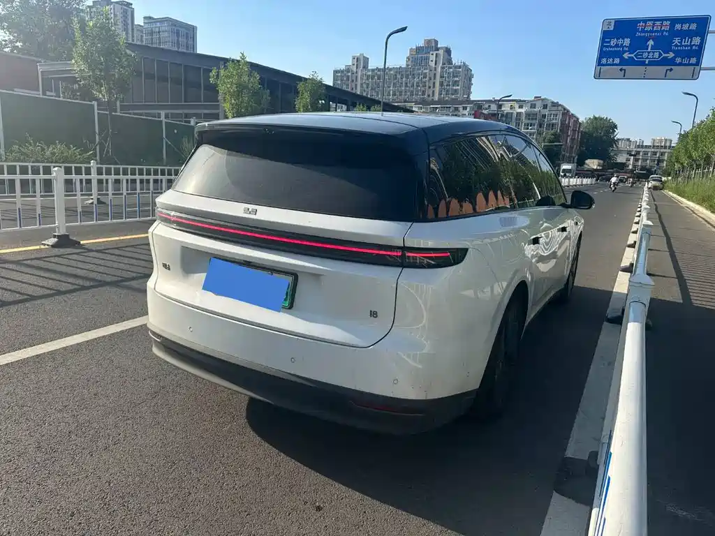 Li Auto Идеальный I8 — миниатюра 2