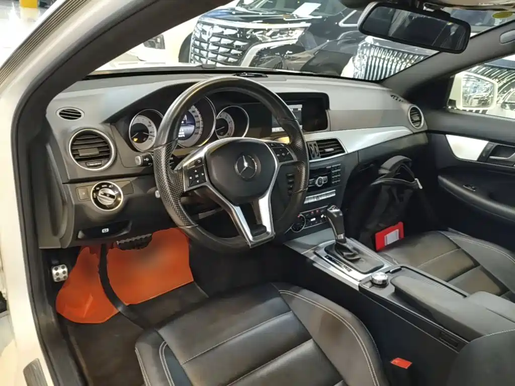 Mercedes-Benz C-Class (Import) — миниатюра 10
