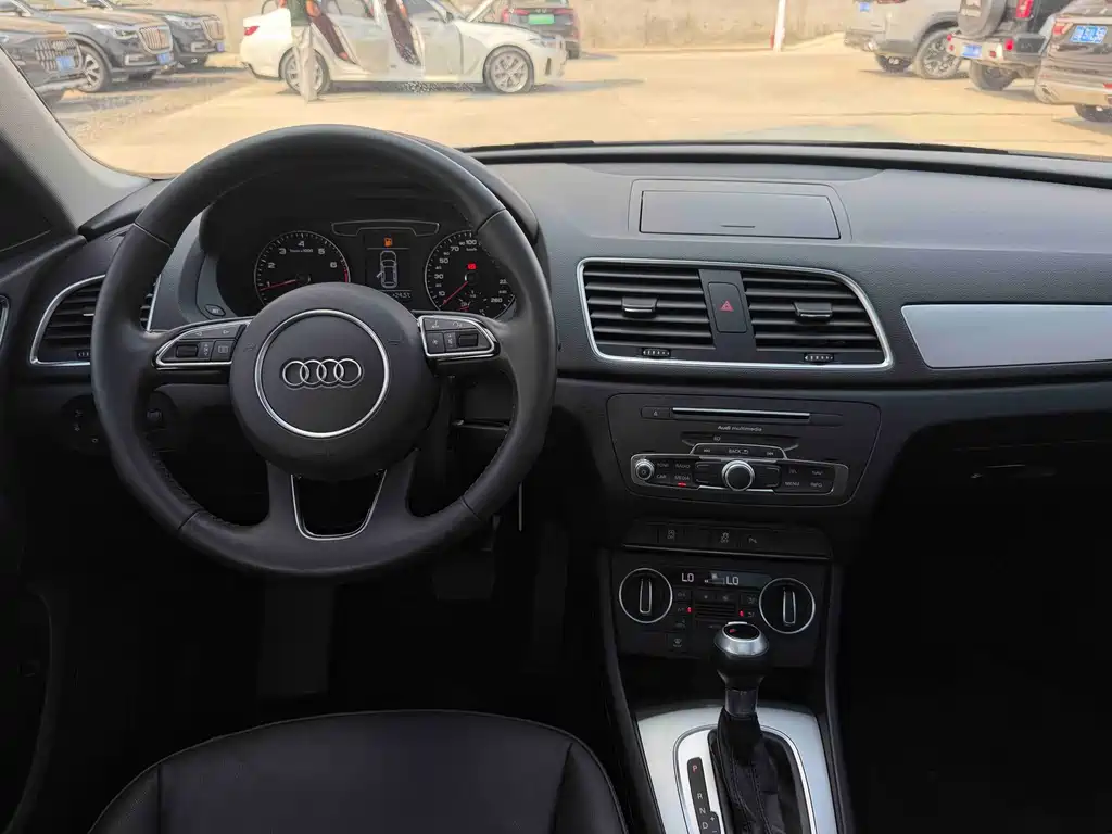 Audi Q3 — миниатюра 10