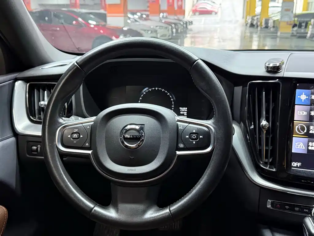 Volvo XC60 — миниатюра 14