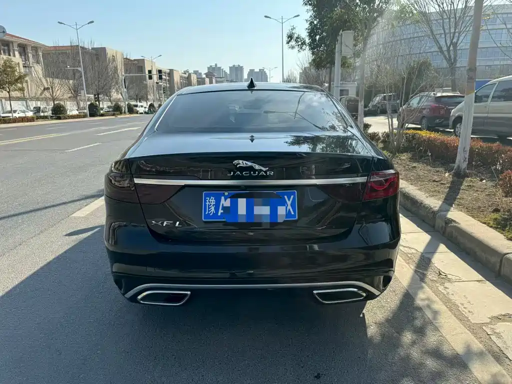 JAGUAR XFL