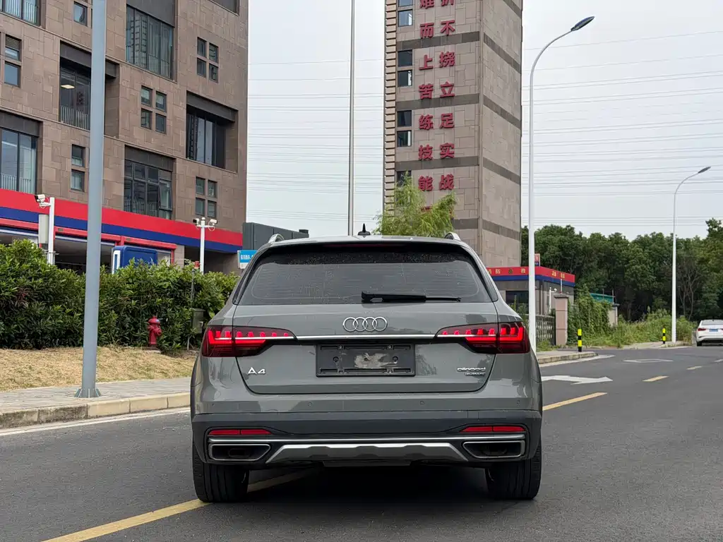 Audi A4 (Import) — миниатюра 16
