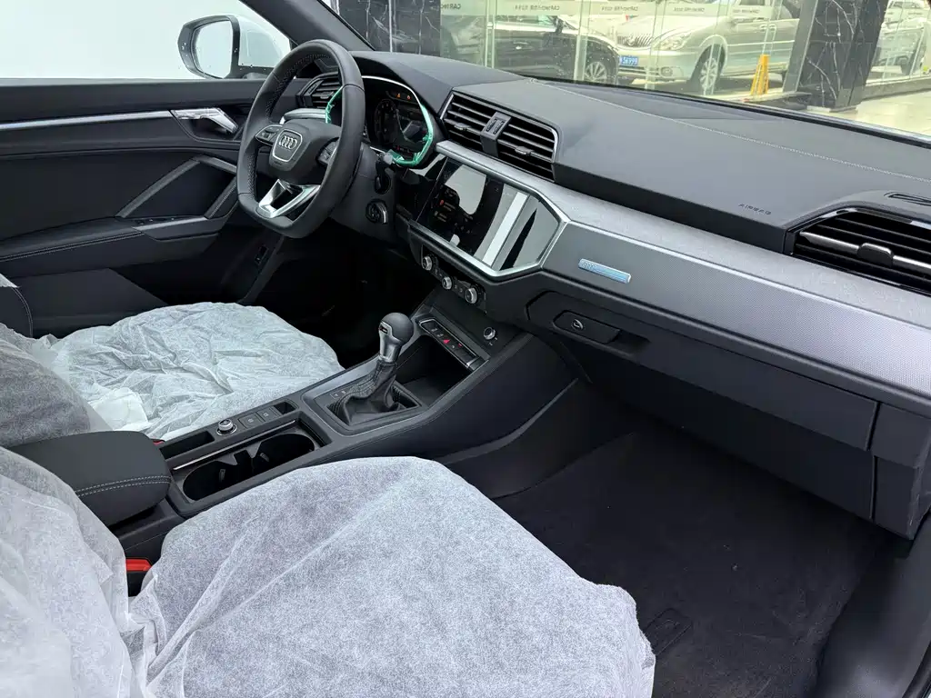 Audi Q3 — миниатюра 15