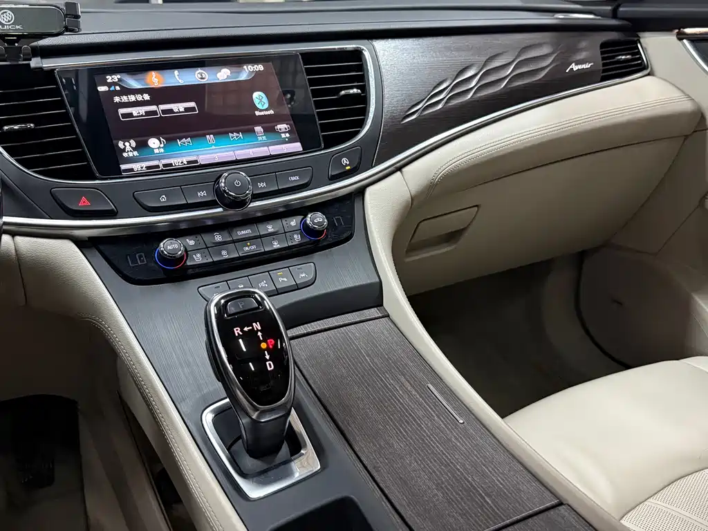 Buick LaCrosse — миниатюра 16