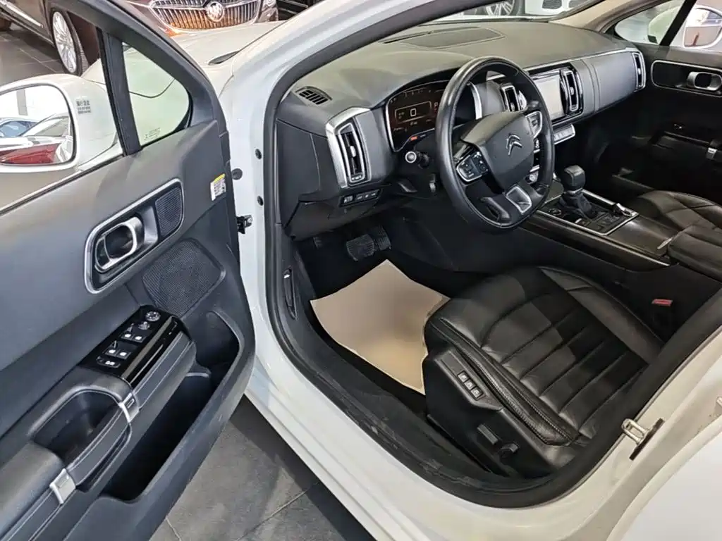 Citroen C6 — миниатюра 16