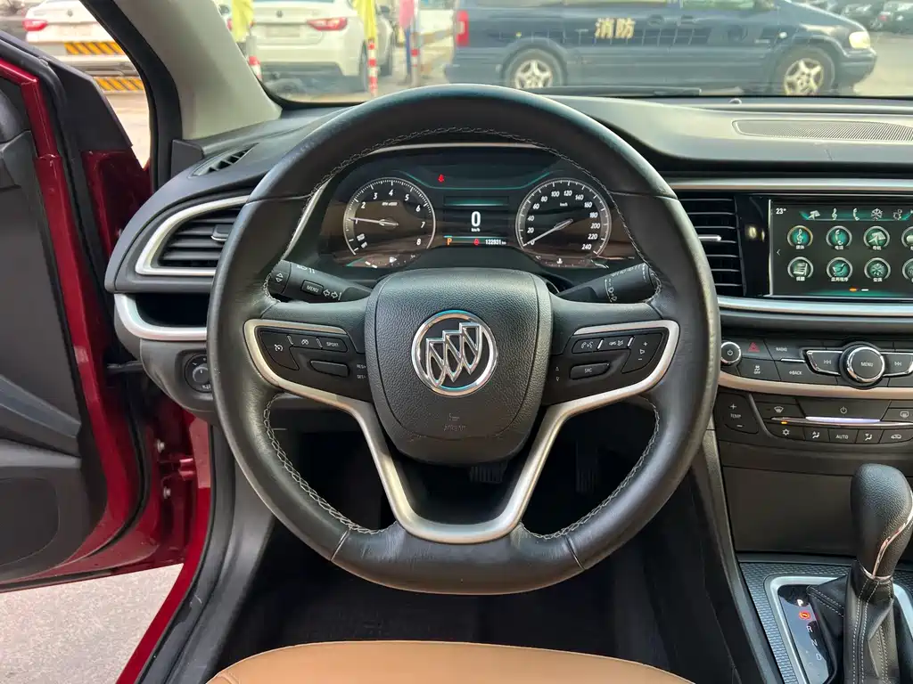 Buick Excelle — миниатюра 6