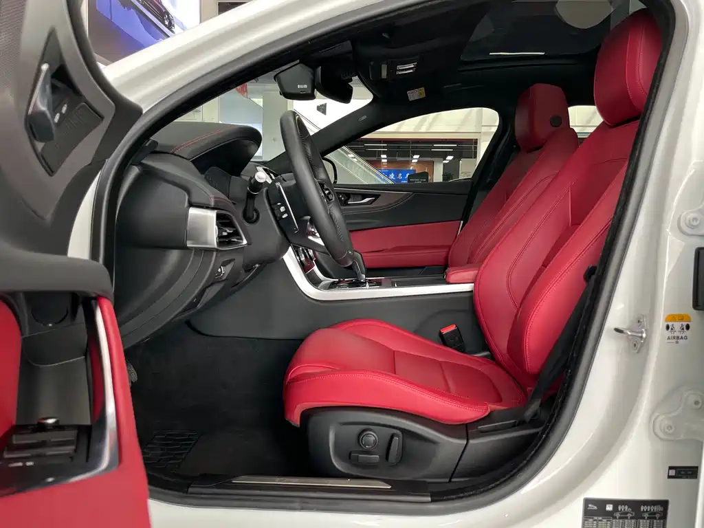 Jaguar XEL 2021 2.0T 250PS R-DYNAMIC S Sport