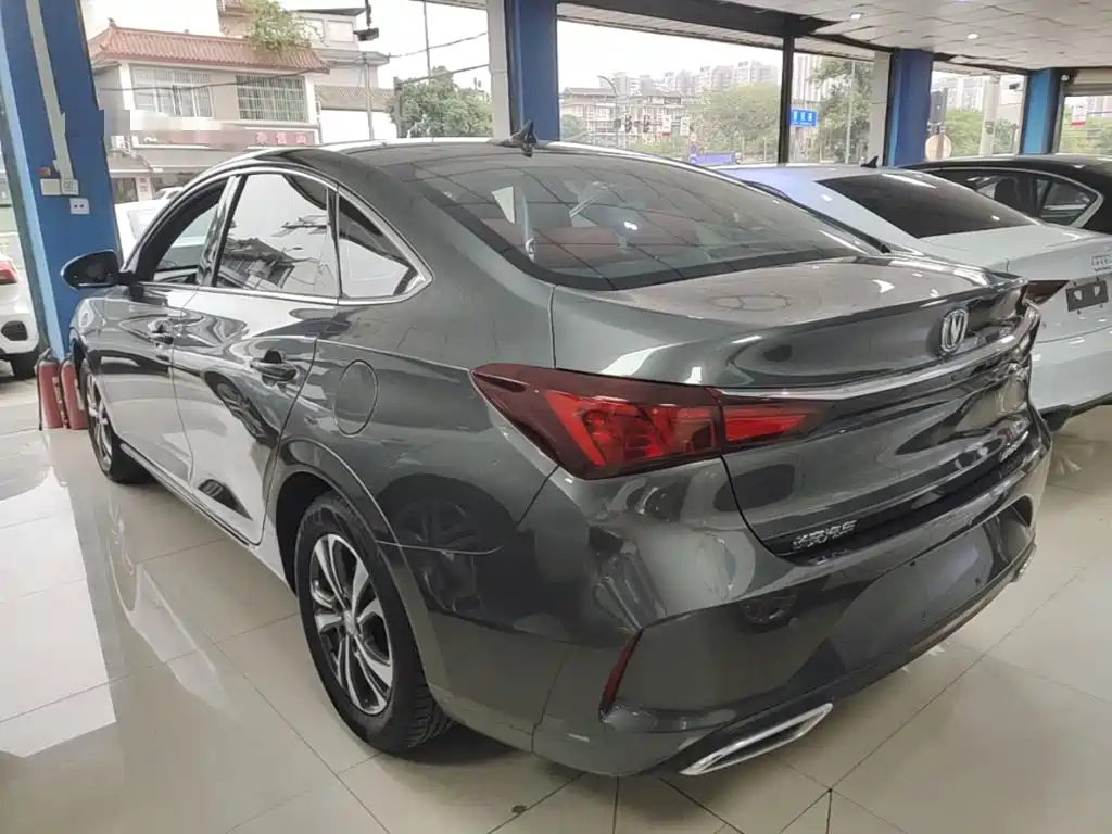 Changan Eado — миниатюра 5