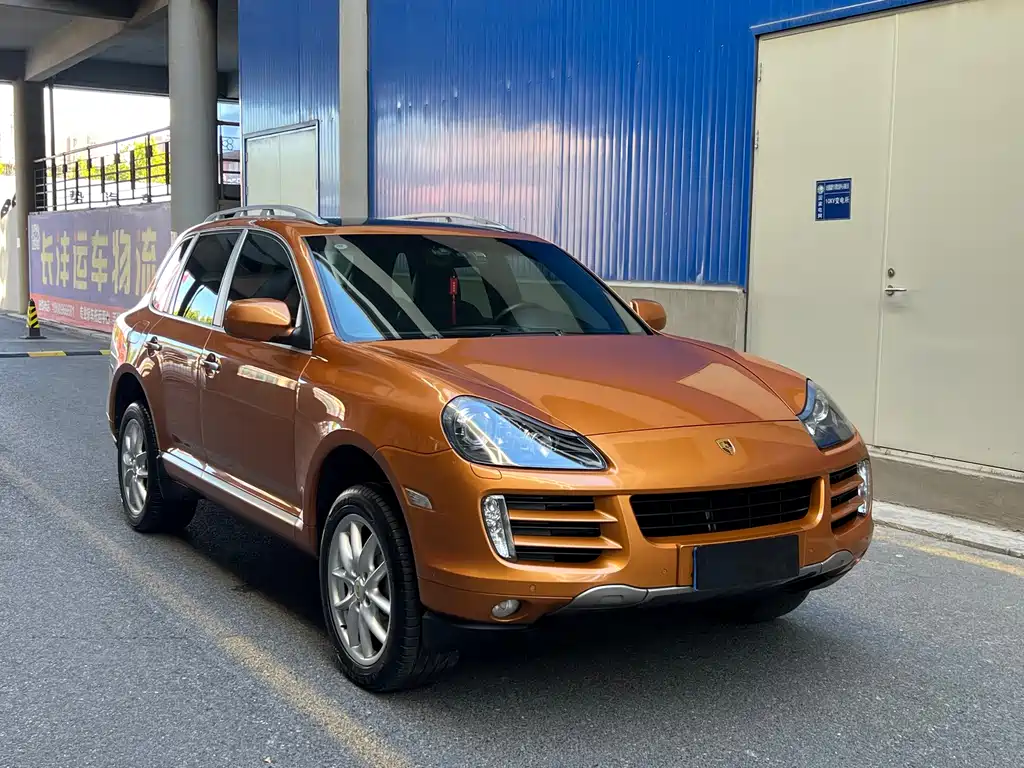 Porsche Cayenne — миниатюра 3