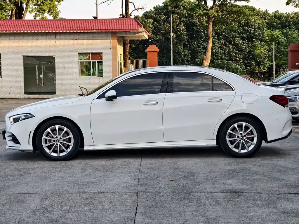 Mercedes-Benz A-Class — миниатюра 23