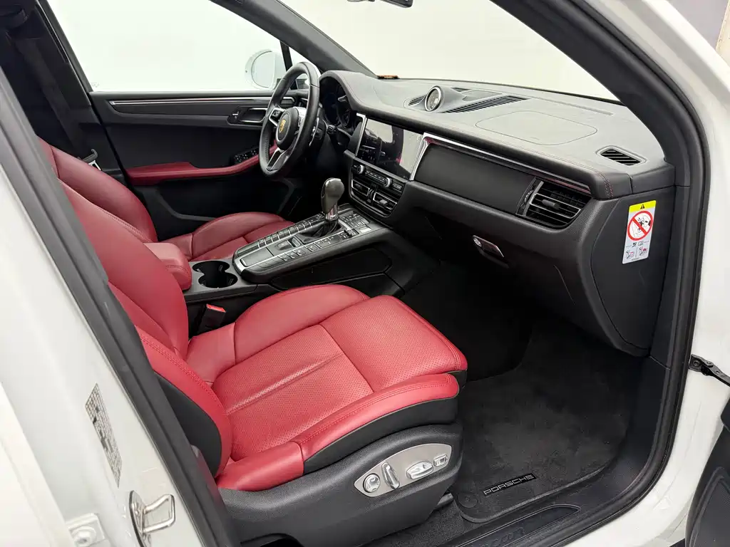 Porsche Macan — миниатюра 17