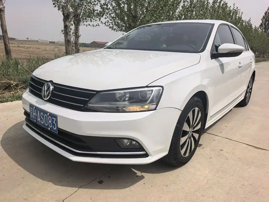 Volkswagen Sagitar 2017