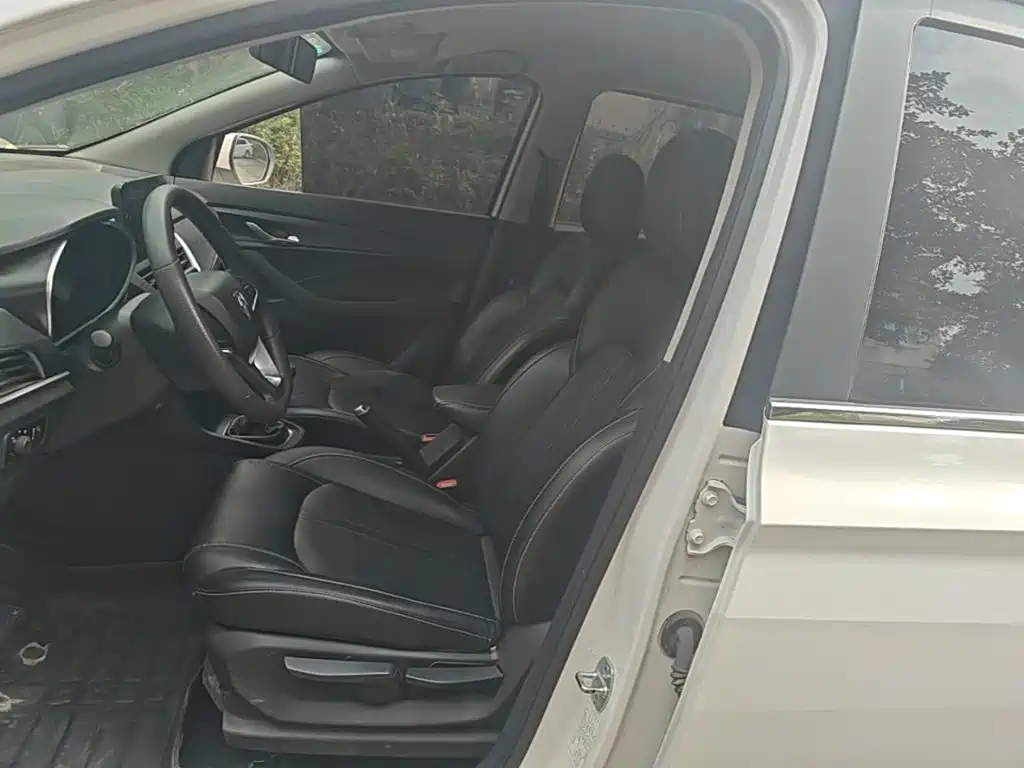 Baojun 360 — миниатюра 15