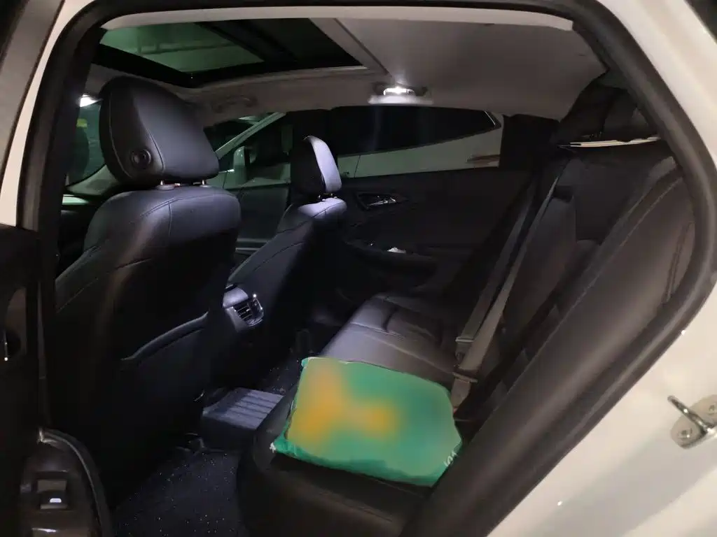 Chevrolet Malibu XL — миниатюра 15