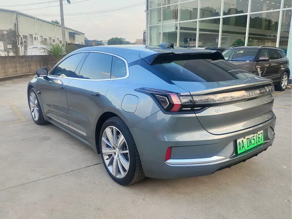 ZEEKR EXTREME KRYPTON 001