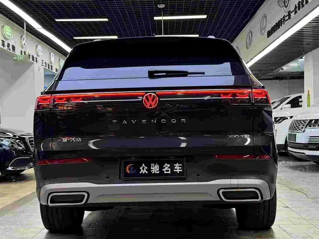 Volkswagen Tavendor 2023 330TSI Luxury