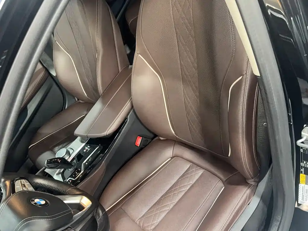 BMW 5 Series New Energy — миниатюра 12