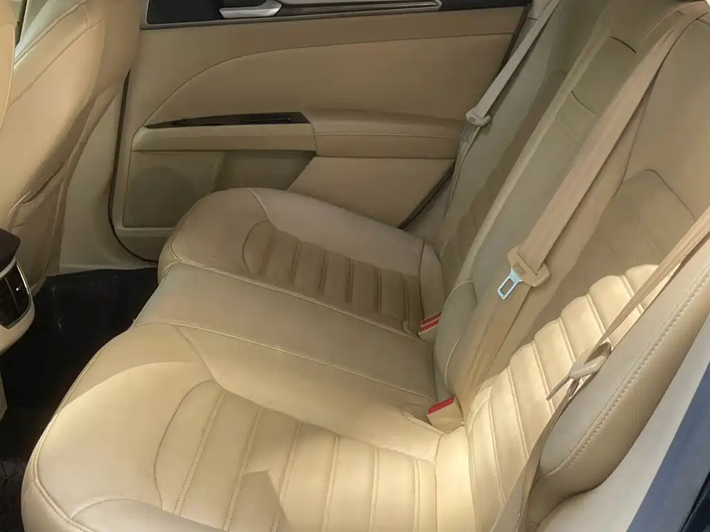 Ford Mondeo — миниатюра 5
