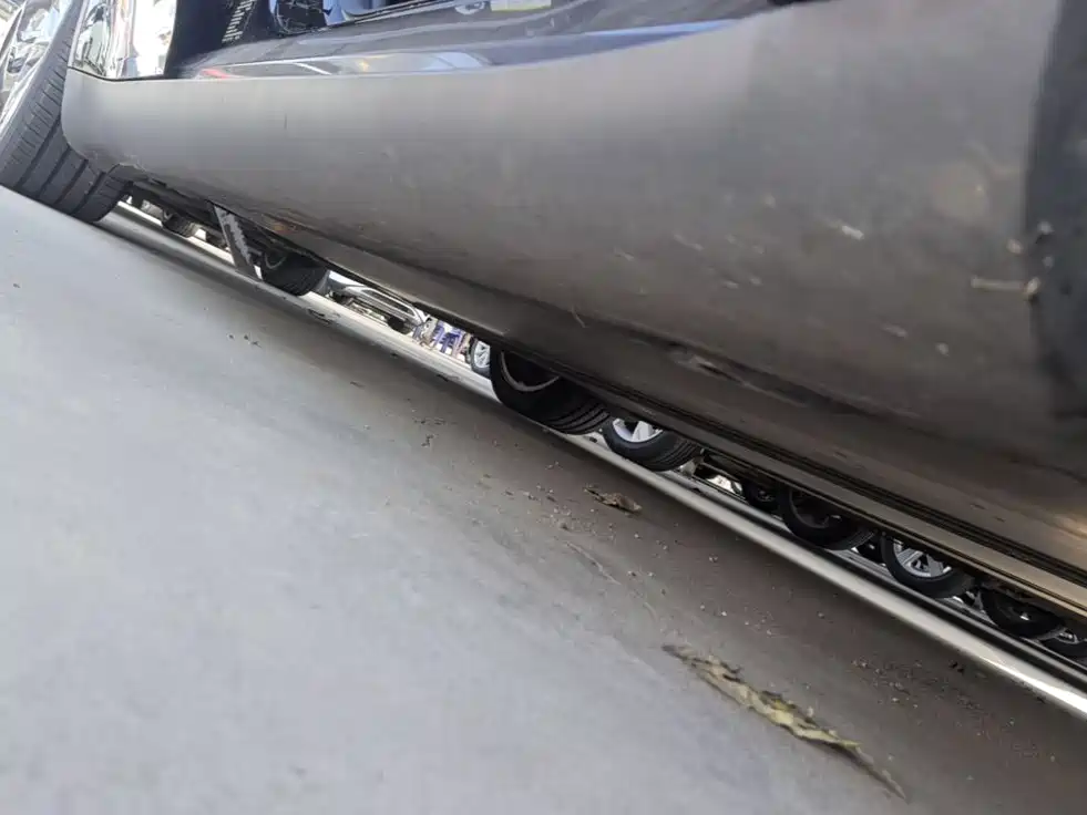 Tesla Model Y — миниатюра 21