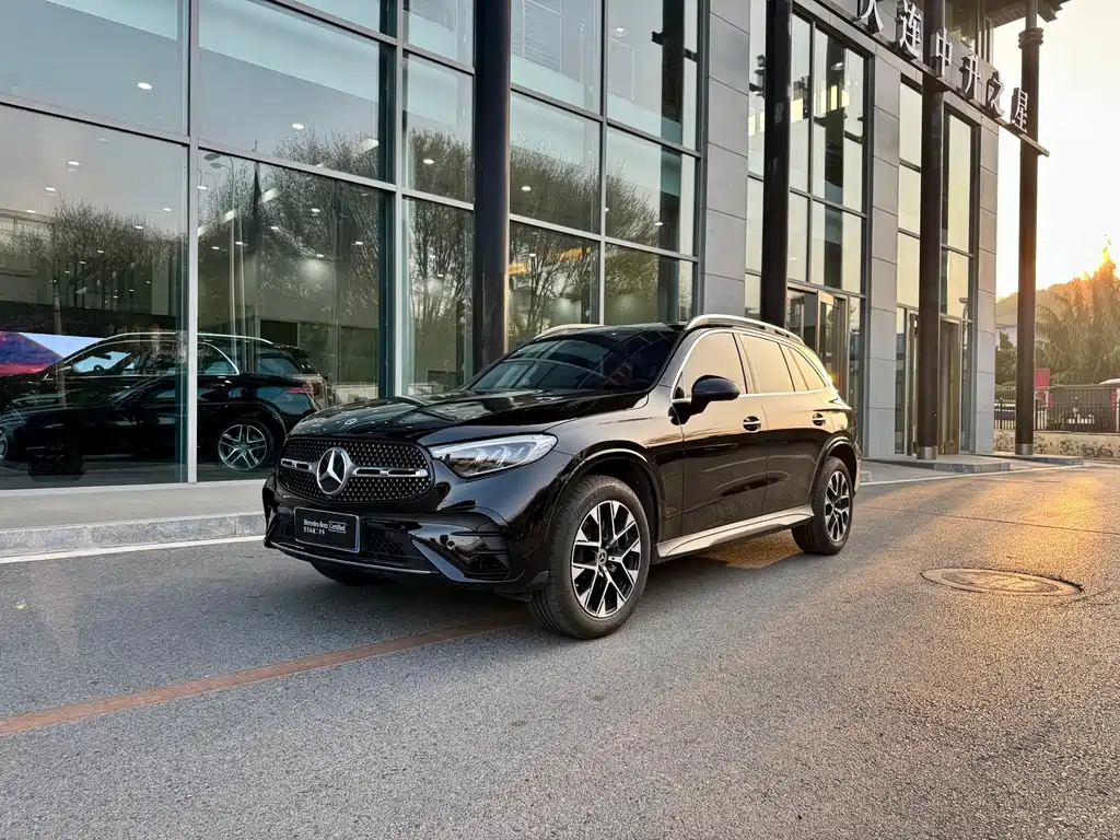 Mercedes-Benz GLC 2023