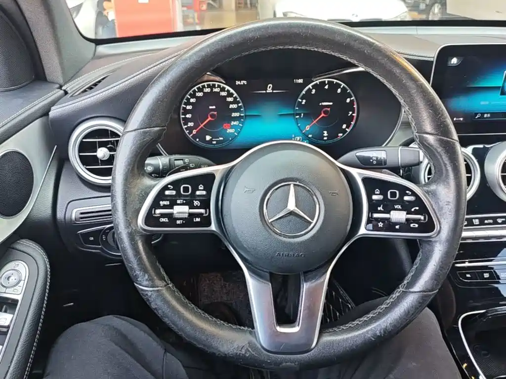 Mercedes-Benz GLC — миниатюра 11