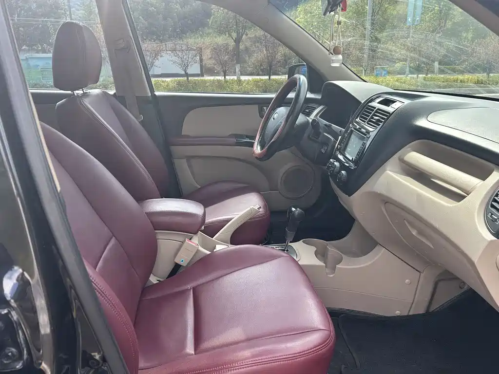 Kia Sportage — миниатюра 24